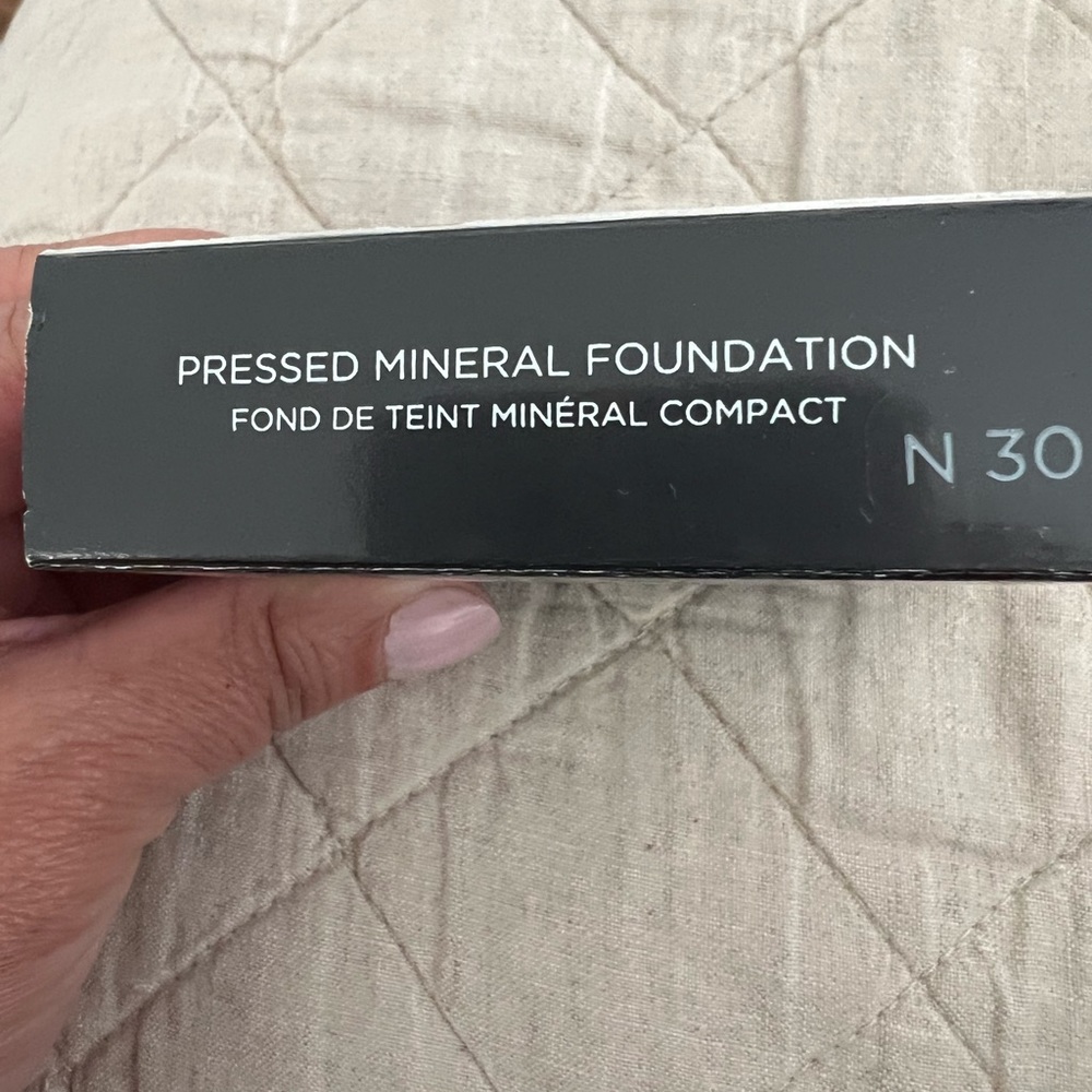 Cover FX cream foundation
